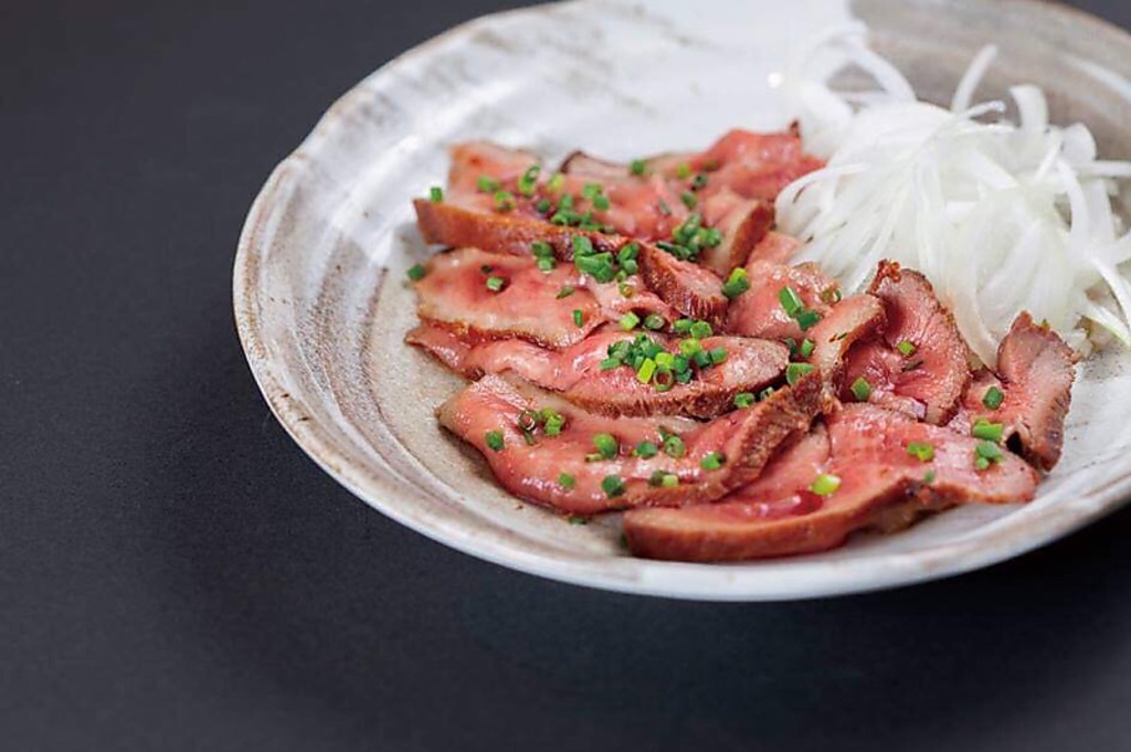 牛タンの一番美味しい部位、「タン元」のみで作るたたき