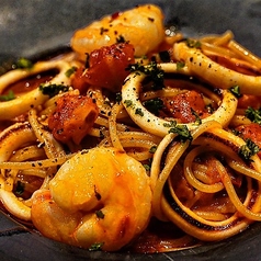 フレッシュトマトと海鮮辛口オイルパスタ