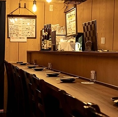 《お一人様もお気軽に》サク飲み・サク飯でも立ち寄りやすい、アットホームな当店。一軒家レストランですが気兼ねすることなくお食事をお楽しみいただけます。もつ料理専門店ならではのお料理をご堪能ください☆