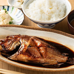 日替わり煮魚定食［小鉢・味噌汁］