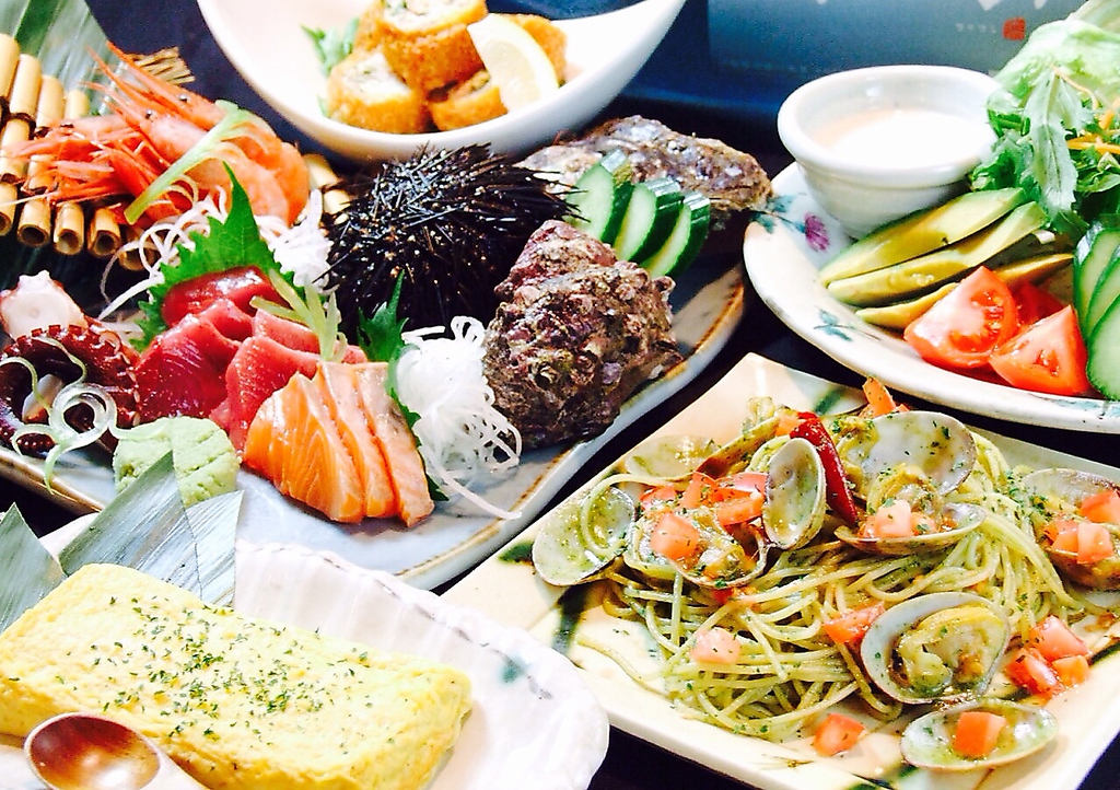 飲み放題付きコースは4,000円より各種ご用意！500円ずつグレードupして頂く事もできますよ！