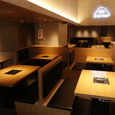 当店では、様々なお客様にご満足いただけるよう複数言語メニュー（英語、中国語繁体字、中国語簡体字、韓国語）、写真付きメニュー、デジタルメニューをご用意しております。