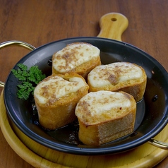 クロスティーニ　アンチョビモッツァレラ