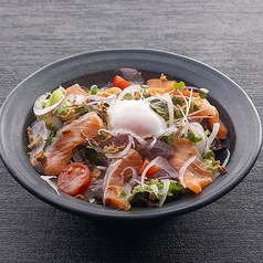 サーモンシーザーサラダ