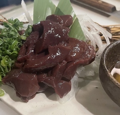 馬レバー刺し