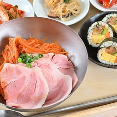 選べるメイン料理は全8種！