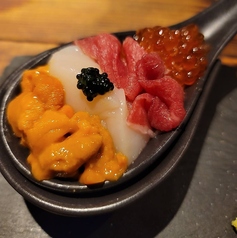 石垣牛 ホタテとウニとイクラの肉寿司