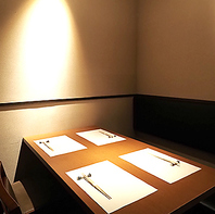 本格鮨の細部に宿る、職人の技をご堪能くださいませ。