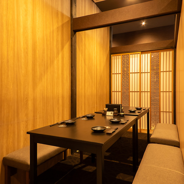 魚 寿司 肉 KYOUEN キョウエン 磨屋町本店の雰囲気1