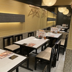 船から直送!朝獲れ鮮魚 まめたい寿司 牛込柳町店の雰囲気2