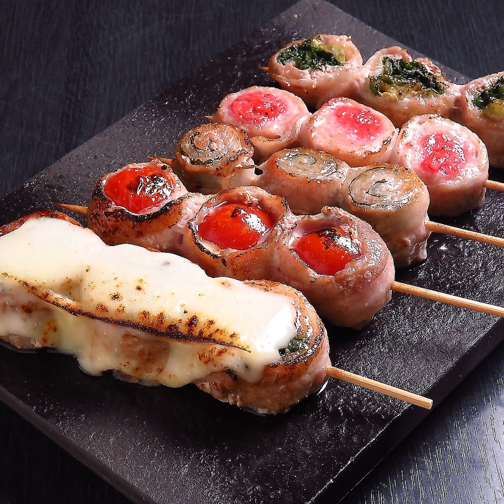 ジューシーなお肉で彩り野菜をひと巻き。 ヘルシーなのに、しっかり旨い！