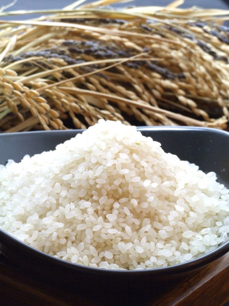その時々で一番おいしいお米を仕入れています。だからご飯はふっくらもちもち！