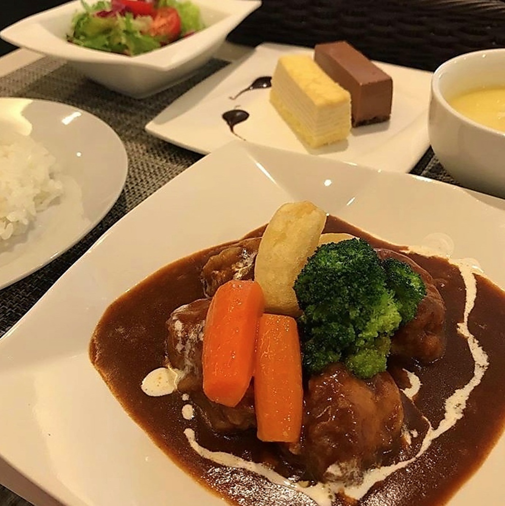 パスタやお肉料理、お米料理など絶品イタリアン料理をたらふく堪能♪