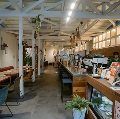 Cafe&Dining ハルモ 天神今泉公園前店の雰囲気2