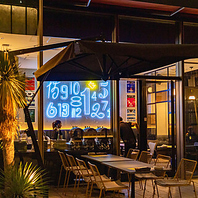 開放感あふれる広いテラスでお得に楽しむ♪