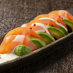 アボカドとトマトの和風カプレーゼ