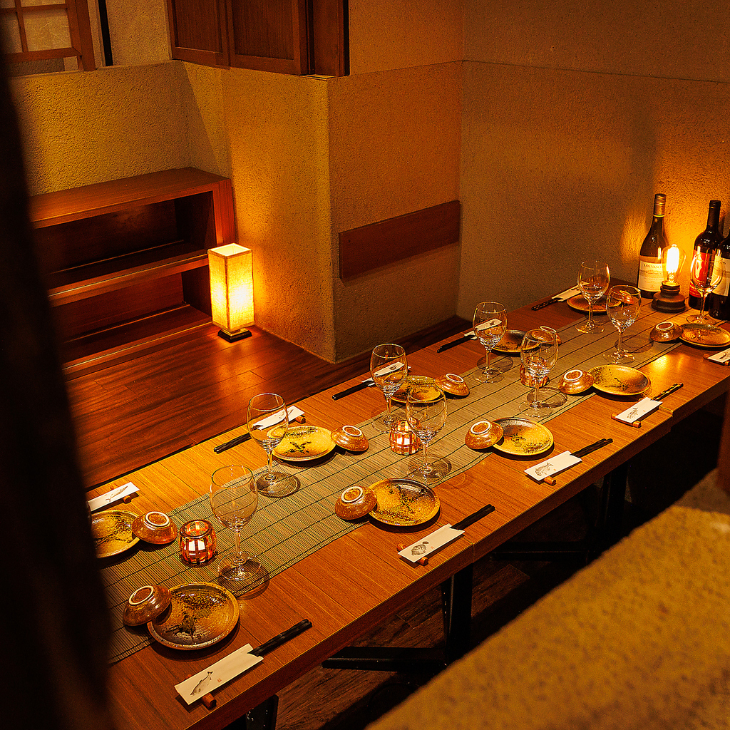 少人数で楽しむご宴会に…落ち着いた雰囲気の和個室を完備◎デート利用にもご評判頂いております◎