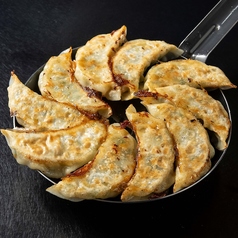 【星夜の宴 三大名物】李さん家のやべえうめえ肉餃子の写真