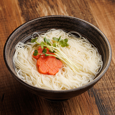 出汁で味わうソーメン