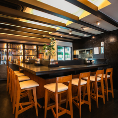 カウンター席ございます。