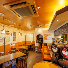 広々とした店内ではお子様連れもご利用可能となっております。家族とごゆっくりお過ごし頂けます。