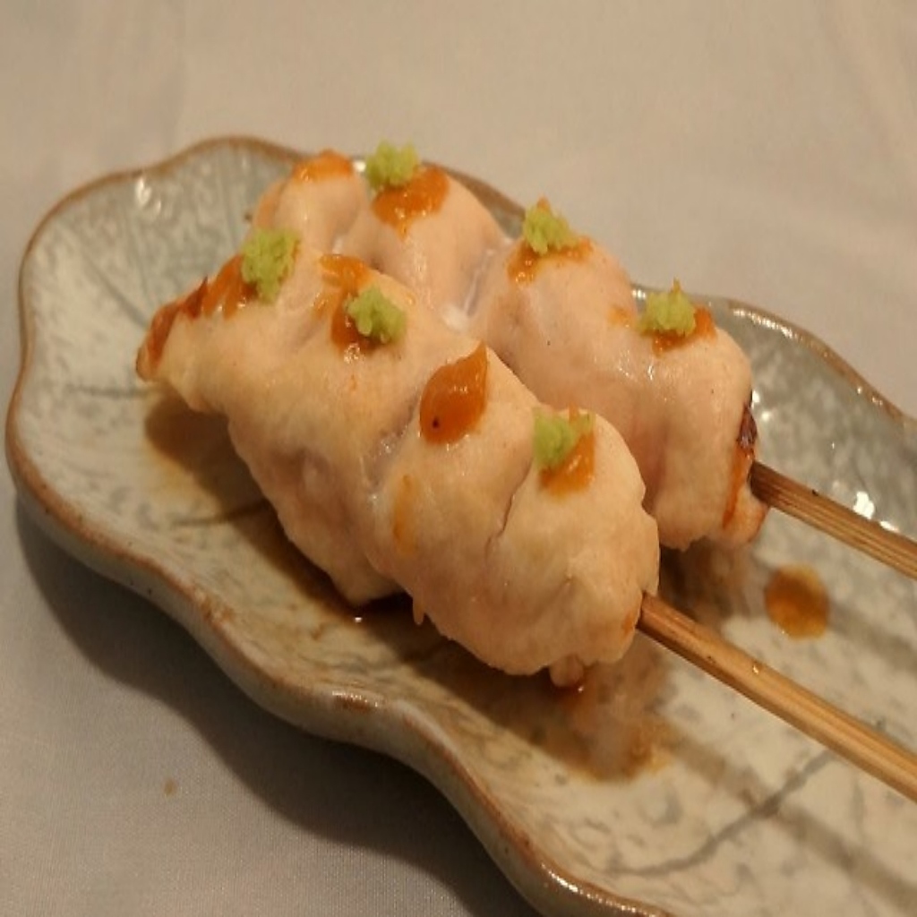 仕事帰りに一杯♪カウンター席で焼きとりを堪能!お一人様も大歓迎!職人の手捌きを間近で楽しめます!