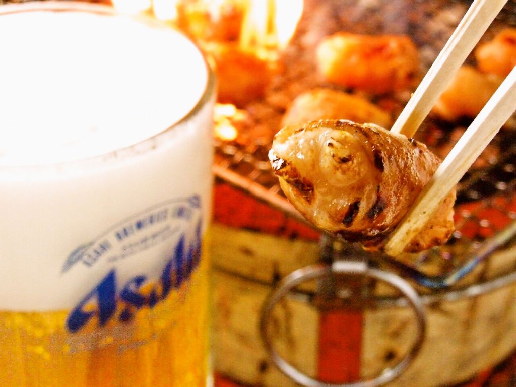 ビール片手に熱々ホルモン★も～この組み合わせ…たまりません！仕事帰りに一杯飲みませんか？