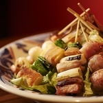 夜の炭火焼き鳥　黒てんぐ。