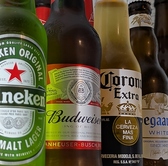 生ビールの他にも種類豊富なビールもご用意★スペアリブ、ピザを片手に乾杯しましょう♪