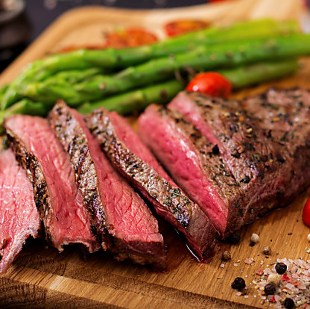 シュラスコを完全個室で堪能、上野駅前の隠れ家肉バル