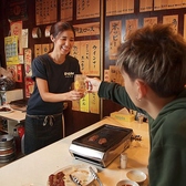 【1人焼肉大歓迎】1人でも気軽に美味しい焼肉を…。店内は大衆酒場の雰囲気で焼肉をお楽しみいただけます♪スタッフに話しかけるのも◎！