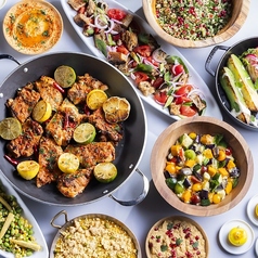 多彩なドリンクで乾杯！みんなで楽しめる至福のひととき