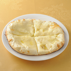 チーズナン/ハニーシナモンチーズナン
