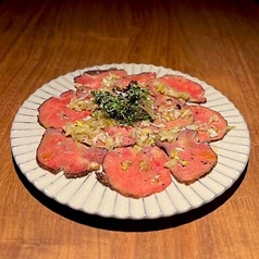 低温調理　牛タンカルパッチョ