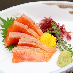 炙りみらいサーモン刺し