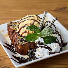 チョコラ仕立てのハニートースト