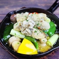 料理メニュー写真 牡蠣とエリンギのアヒージョ(バゲット付)