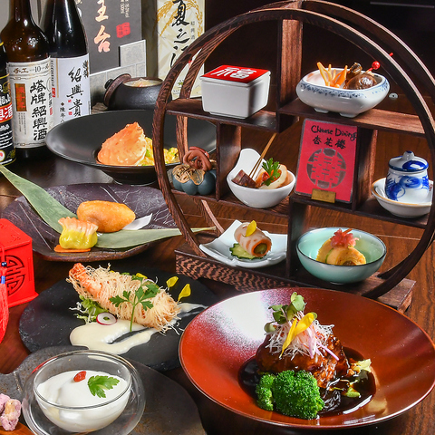 Chinese DiningǉԘO At@[E