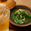料理メニュー写真&nbsp;その3　名物"旨煮豚"にはバリキングハイで気分をハイに！