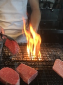 神戸牛炭火ステーキ 逸品 寅松の肉たらし 本店の雰囲気2