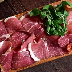 スペイン産ハモンセラーノ 生ハム盛り