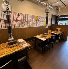 【宴会席~24名様】最大24名様までご利用いただける宴会席をご用意しています。ホルモンや焼肉を囲みながら、仲間と楽しいひとときをお過ごしください。