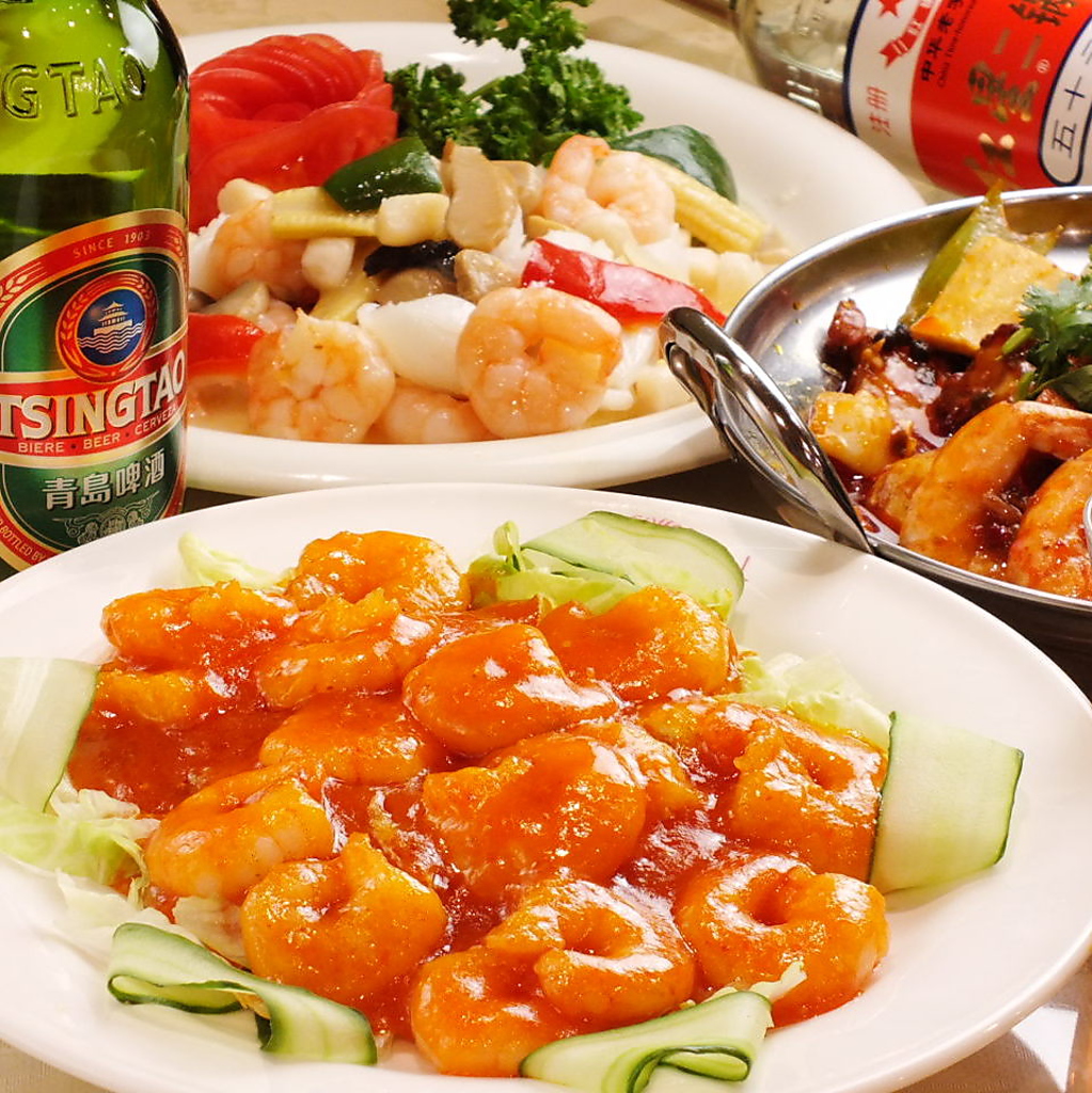 エビチリ、炒め物など、豊富なメニュー→300円(税抜)～ご用意しております！是非ご堪能下さい♪