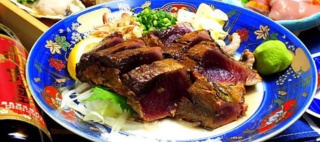 厳選！高知の山塩で食べる！わら焼きかつをたたき