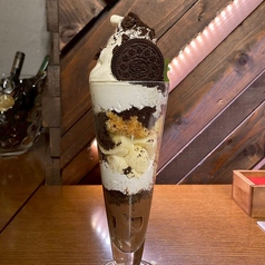 オレオバニラクッキーチョコレートパフェ