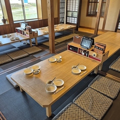 10名様までおくつろぎいただける座敷席を完備しております♪靴を脱いでリラックスできる空間で、プライベート感を大切にしたご宴会におすすめです！お子様連れ歓迎ですので、ご家族や親戚の集まりにも大人気のお席となっております！宴会にぴったりの中華コースをご用意して、皆様のご来店を心よりお待ちしております★