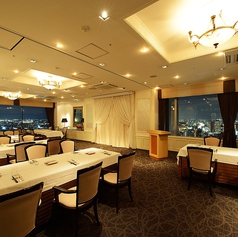 【18F スカイバンケット】　着席60名　立食70名　■最上階から望む浜松の夜景が一味違うパーティを演出します。