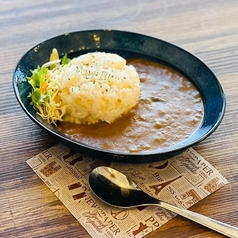 じっくり煮込んだ牛すじカレーライス