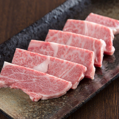 【とろける味わい】極上の柔らかさを誇る上ロース1850円(税込)。特別な日のディナーやご宴会にぴったり♪の写真