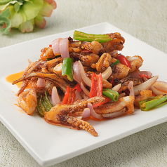 イカゲソと香り野菜の旨辛炒め